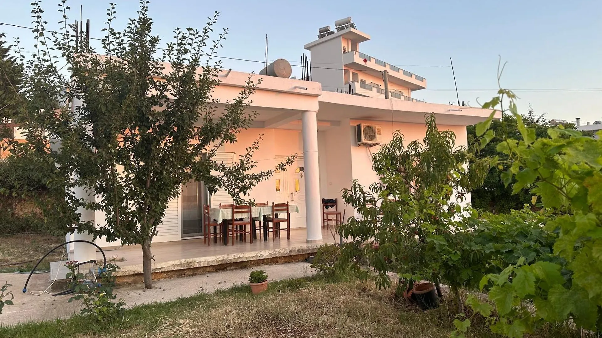 Guest House Drizaj Ksamil 0*,  Albania